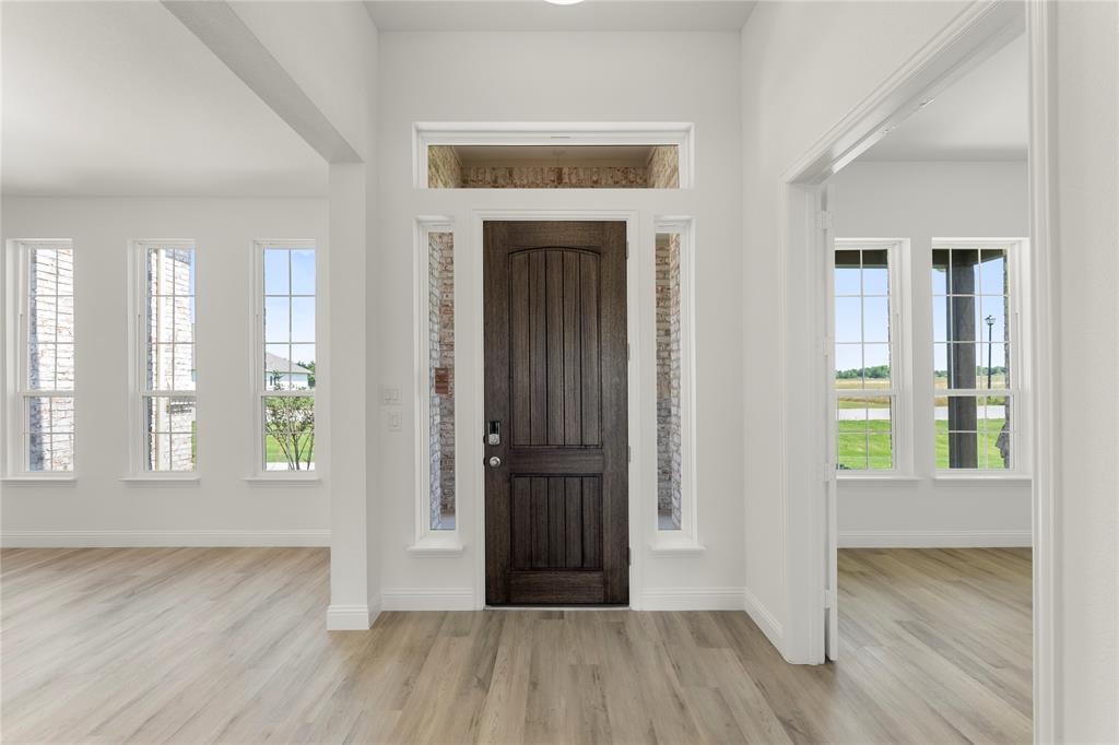 5009 Tamarack Lane