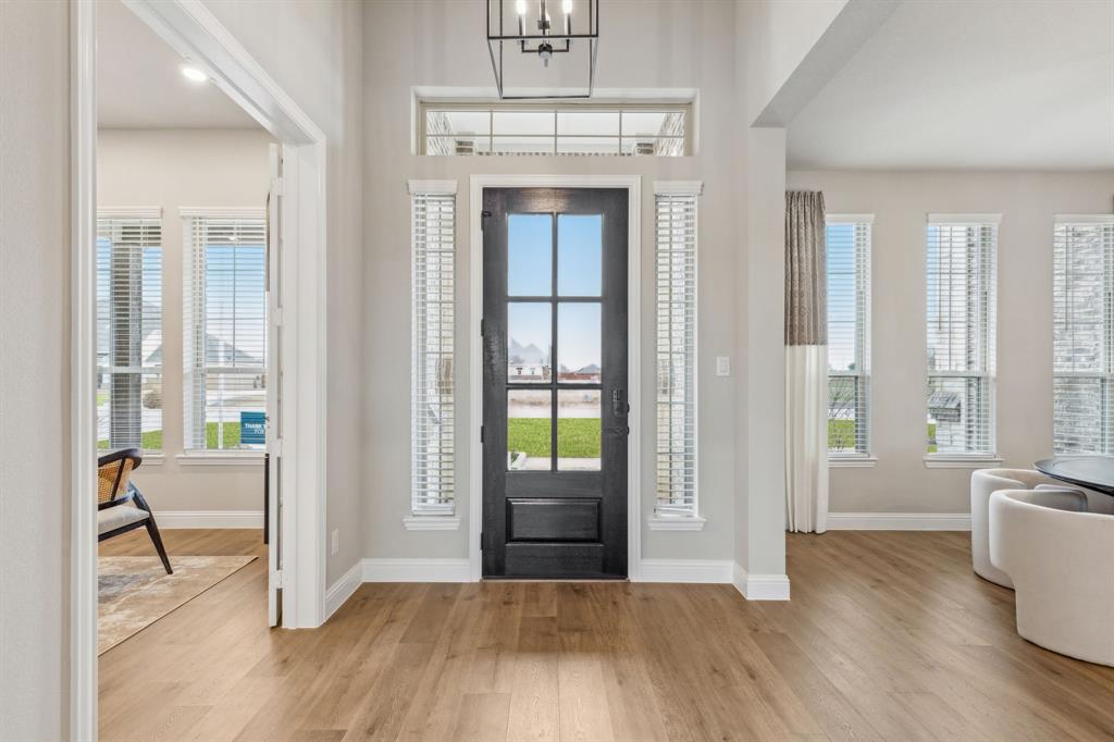 5009 Tamarack Lane