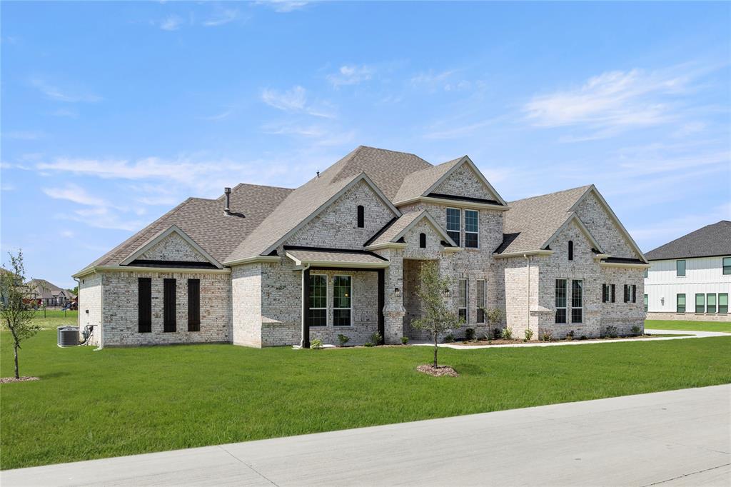5009 Tamarack Lane