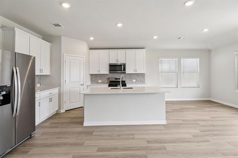 703 London Town Lane Princeton TX 75071