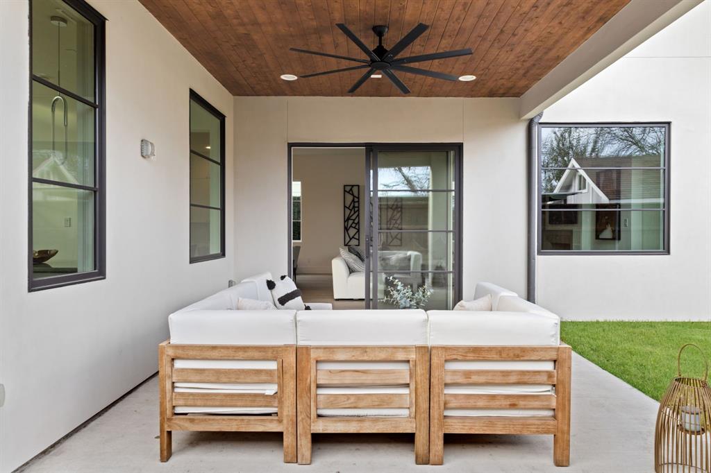 UNIVERSITY BOULEVARD TERRACE - Residential Lease