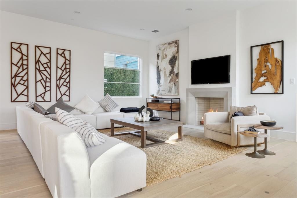 UNIVERSITY BOULEVARD TERRACE - Residential Lease