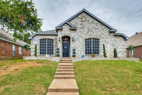 A home in Lewisville