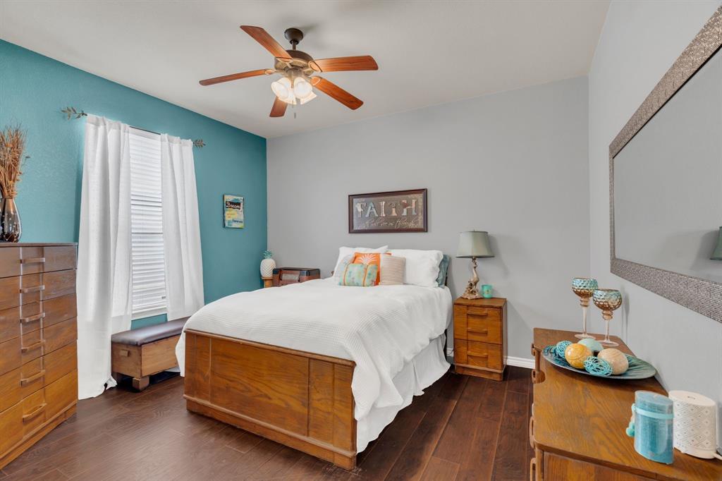 Burleson, Texas 76028, United States, 4 Bedrooms Bedrooms, ,3 BathroomsBathrooms,Residential,Contingent,200875