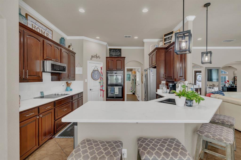 Burleson, Texas 76028, United States, 4 Bedrooms Bedrooms, ,3 BathroomsBathrooms,Residential,Contingent,200875