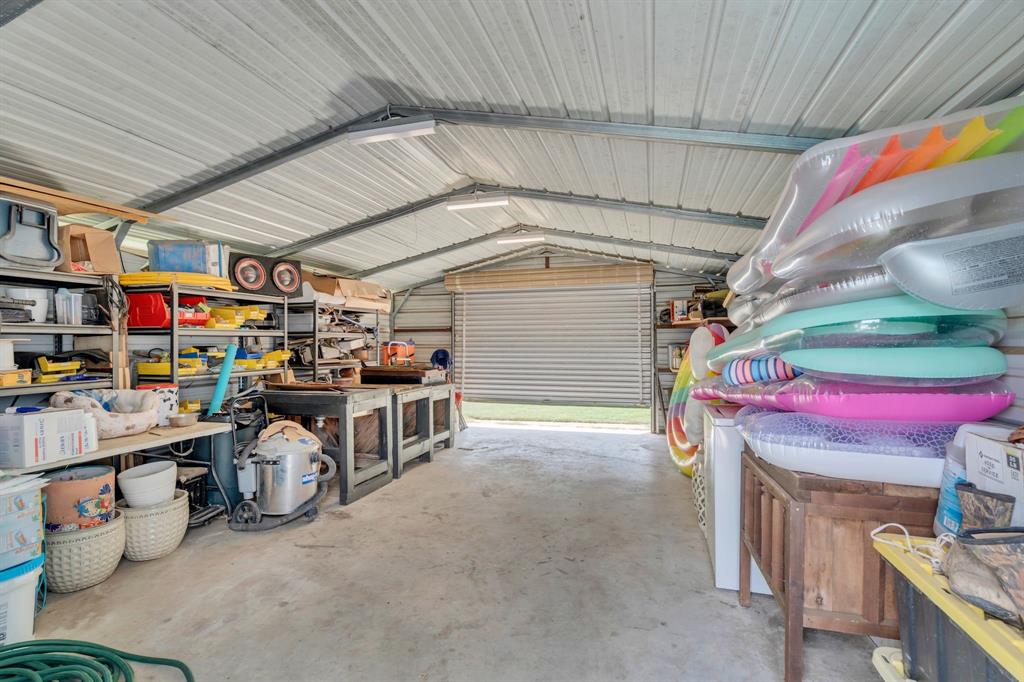 Burleson, Texas 76028, United States, 4 Bedrooms Bedrooms, ,3 BathroomsBathrooms,Residential,Contingent,200875