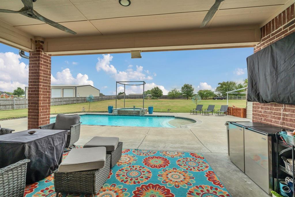 Burleson, Texas 76028, United States, 4 Bedrooms Bedrooms, ,3 BathroomsBathrooms,Residential,Contingent,200875