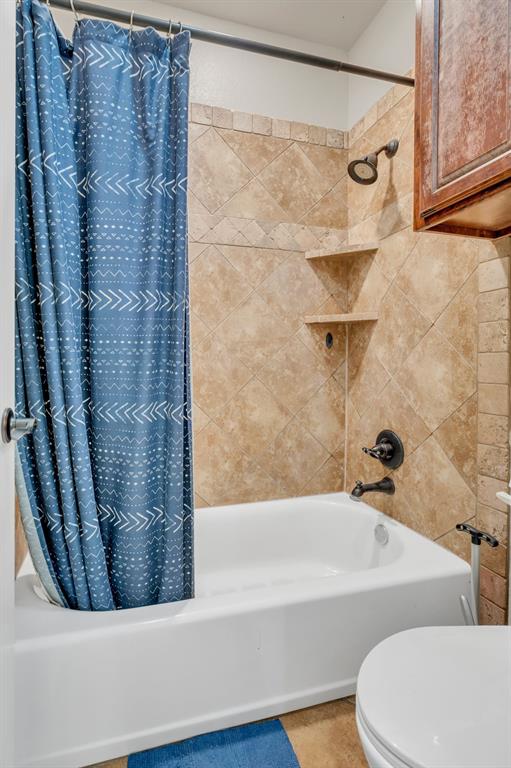 Burleson, Texas 76028, United States, 4 Bedrooms Bedrooms, ,3 BathroomsBathrooms,Residential,Contingent,200875