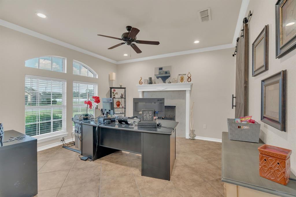 Burleson, Texas 76028, United States, 4 Bedrooms Bedrooms, ,3 BathroomsBathrooms,Residential,Contingent,200875