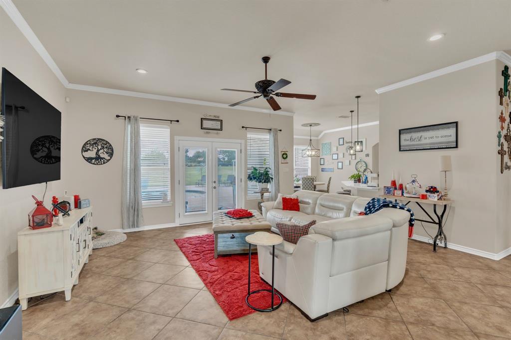 Burleson, Texas 76028, United States, 4 Bedrooms Bedrooms, ,3 BathroomsBathrooms,Residential,Contingent,200875