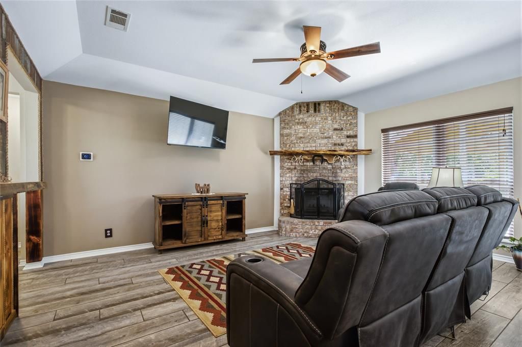 Photo of 119 Harli Drive, Trenton, TX 75490 (MLS # 21320830)
