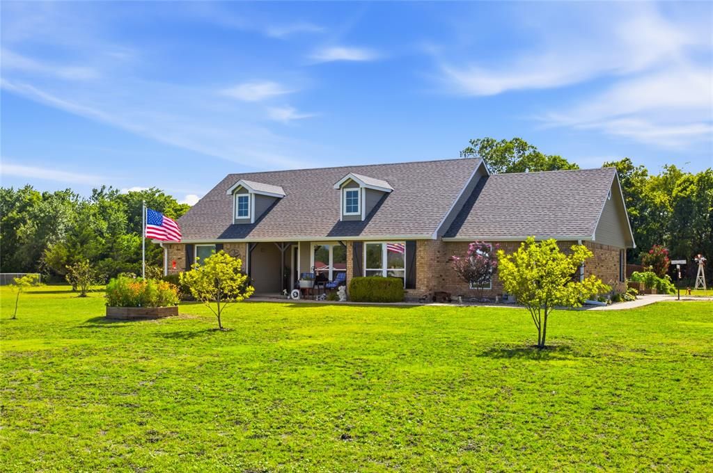 Photo of 119 Harli Drive, Trenton, TX 75490 (MLS # 21320830)