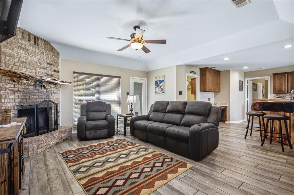 Photo of 119 Harli Drive, Trenton, TX 75490 (MLS # 21320830)
