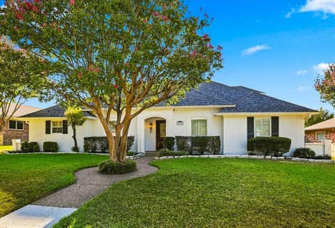 Photo of 8721 Flint Falls Drive, Dallas, TX 75243 (MLS # 21362465)