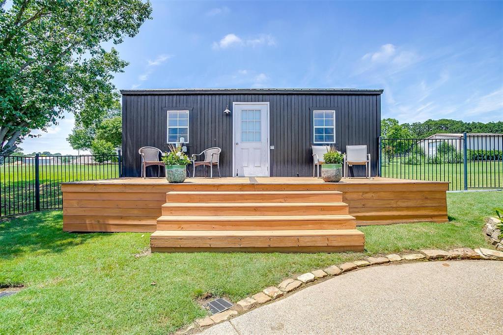 3809 Timbercrest Drive W