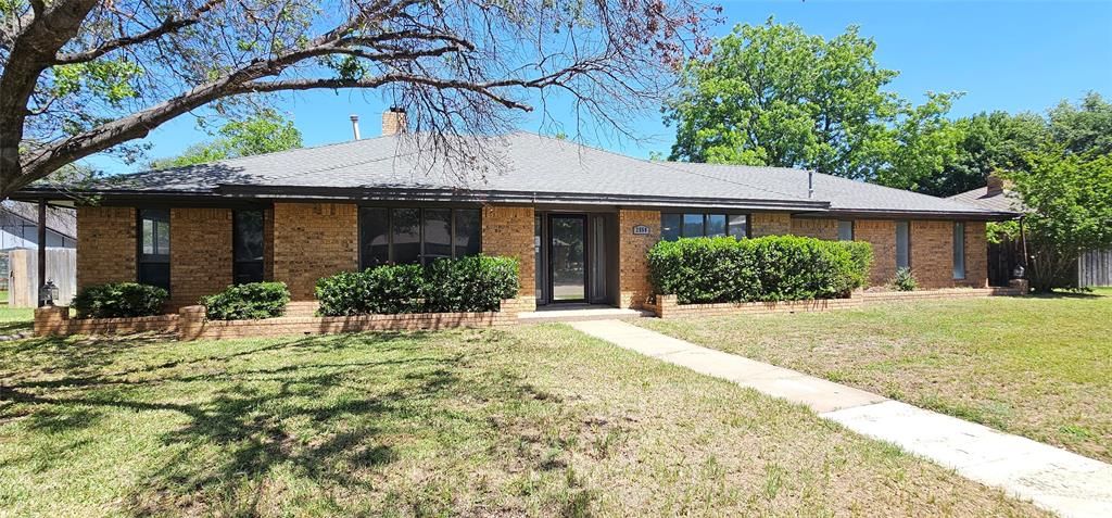 Photo of 2550 Meadow lake Drive, Abilene, TX 79606 (MLS # 21266941)
