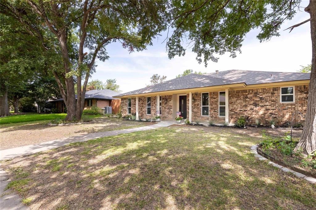 2705 Chadwick Drive