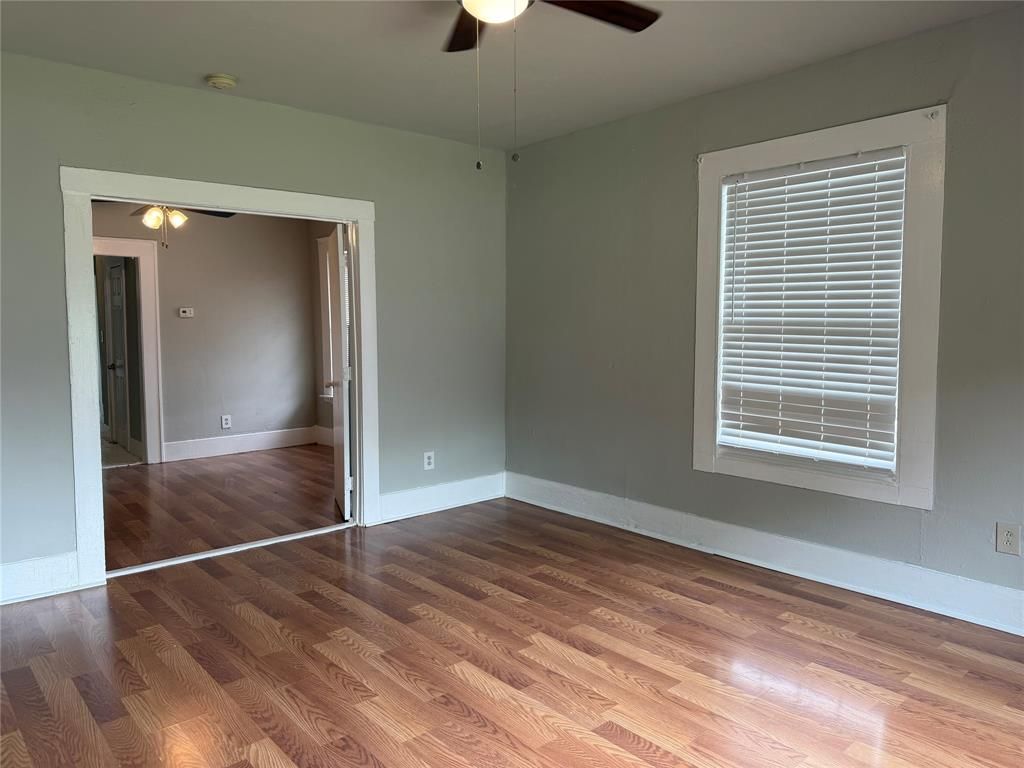 Photo of 801 Wayne Street, Dallas, TX 75223 (MLS # 21268579)