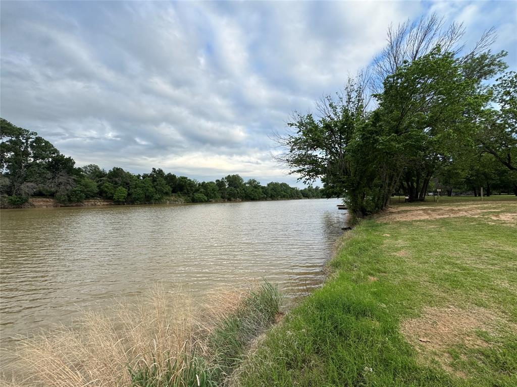 Horseshoe Bend - Commercial Sale