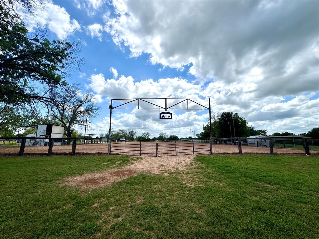 Horseshoe Bend - Commercial Sale