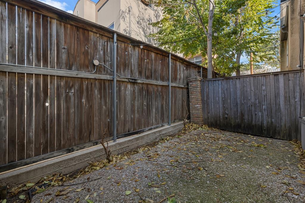 Buena Vista Ave Condo 4306 - Residential Lease