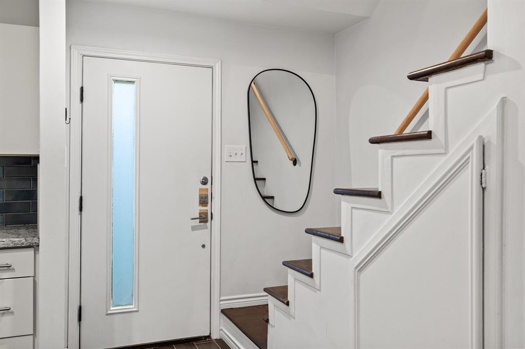 Buena Vista Ave Condo 4306 - Residential Lease