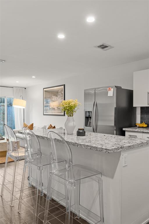 Buena Vista Ave Condo 4306 - Residential Lease