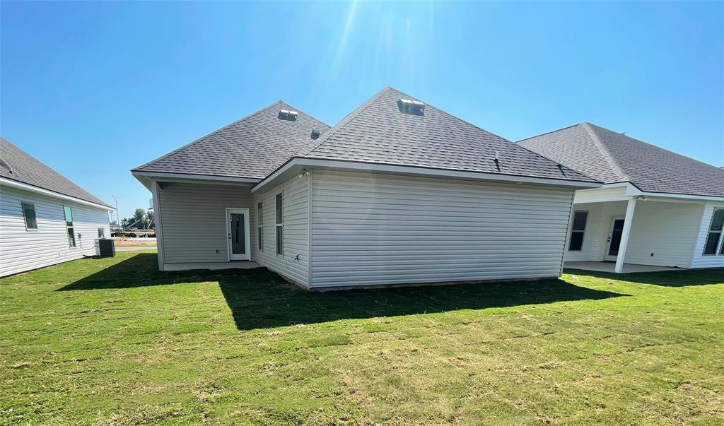 THE COVE AT VILLAGGIO - Residential