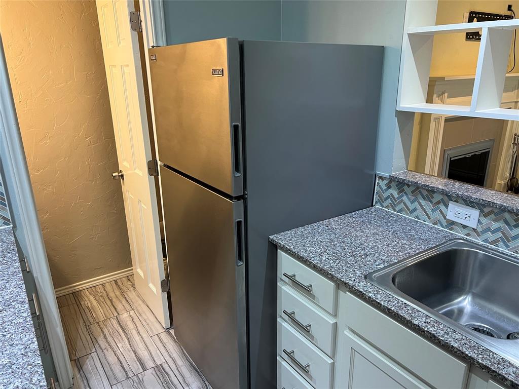 Wycliff Place Condo - Residential