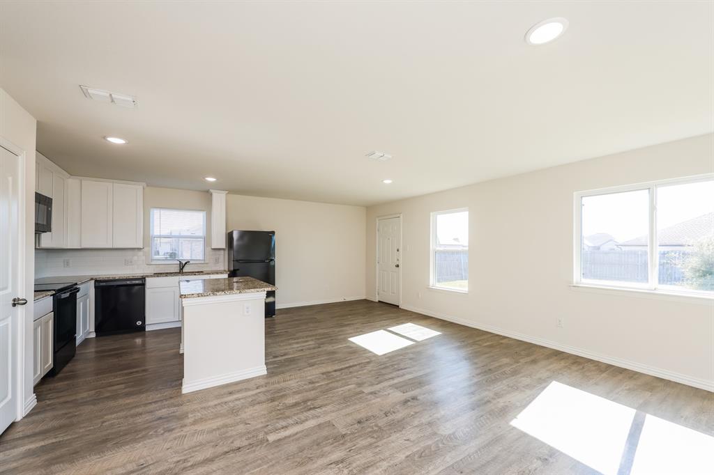 Mabank Mdws Ph 2 - Residential