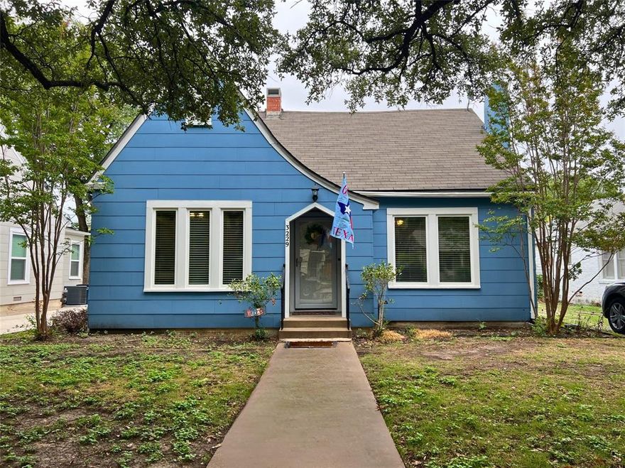 Charming Fort Worth Gem Just Steps from TCU! – Available August 2025.
This prime TCU-area home is undergoing a thoughtful RENOVATION (June–July 2025), including updates to the kitchen and bathrooms, plus the addition of a new bedroom hallway and larger closet. Photos reflect the current condition. 
Move-in ready by August — perfect for students or families seeking charm and convenience near campus.
Home Highlights:
Open-concept first floor with kitchen flowing into dining and living areas
Beautifully updated downstairs bath and gleaming hardwood floors throughout
Main level: 3 bedrooms, 2 bathrooms, full-size washer & dryer
Upstairs bonus room with half bath (to be converted to a full bath during renovation) — ideal for a 4th bedroom, game room, study, or second living area. 
1-car garage plus extended driveway for off-street parking
Abundant storage throughout
Yard maintenance included for hassle-free living
Walkable to TCU, restaurants, and local conveniences
Additional Options:
Furnishings and kitchen setup can remain upon request for an easy, turnkey move-in
Whether you’re a group of TCU students looking for a seamless transition or a family seeking comfort and flexibility in a prime Fort Worth location, this beautifully refreshed home offers style, space, and unbeatable convenience.
Don’t miss this exceptional TCU-area lease opportunity!