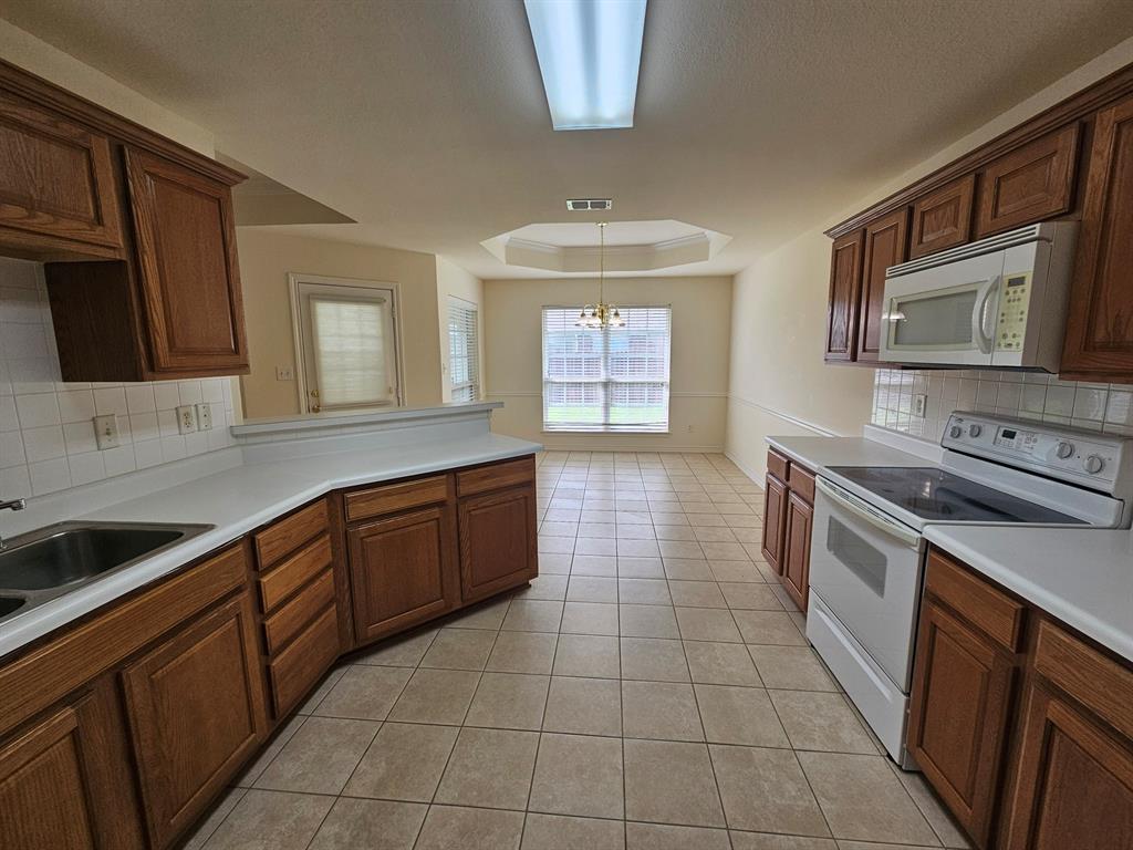 1521 Rice Road Z-101