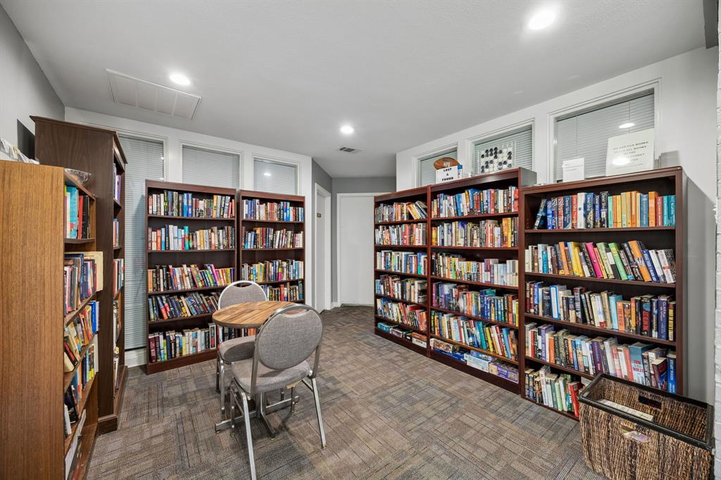 Preston Square Twnhms - Residential