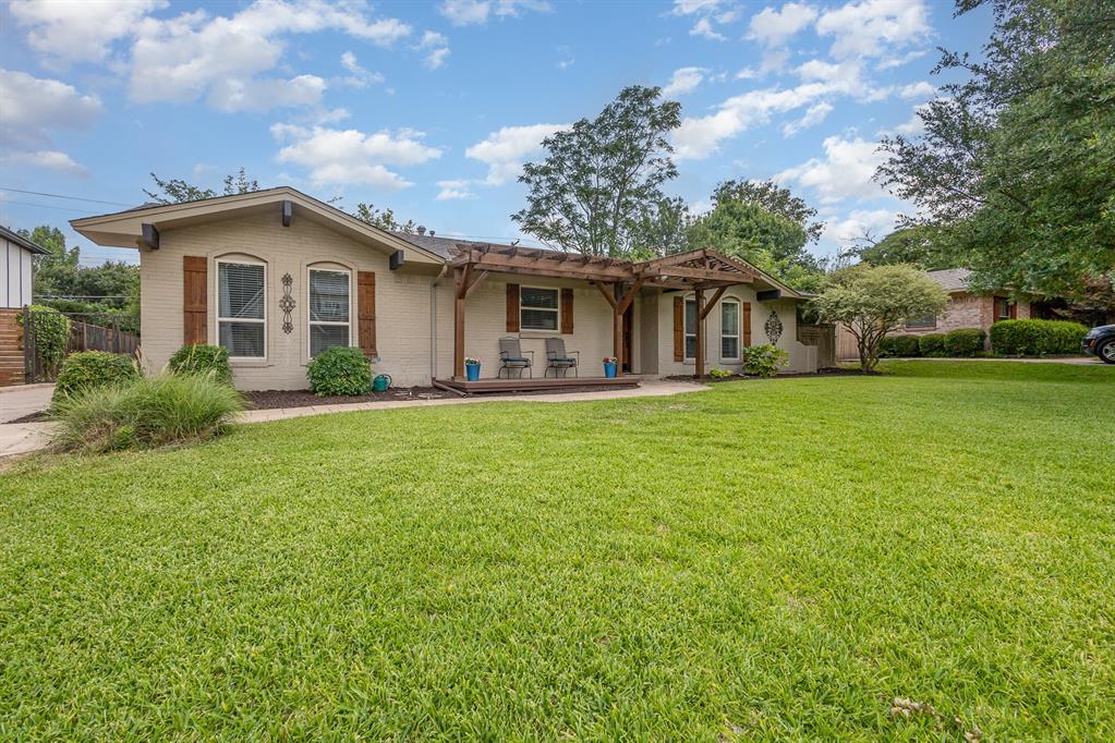 317 Oakcrest Drive