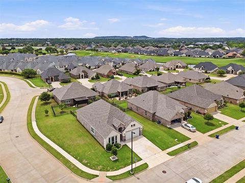 Photo of 900 Pate Street, Granbury, TX 76048 (MLS # 21243539)