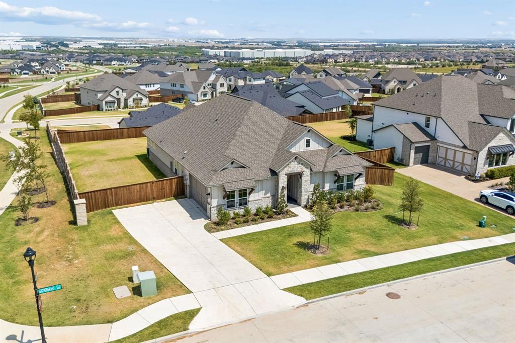 805 Feathergrass Court