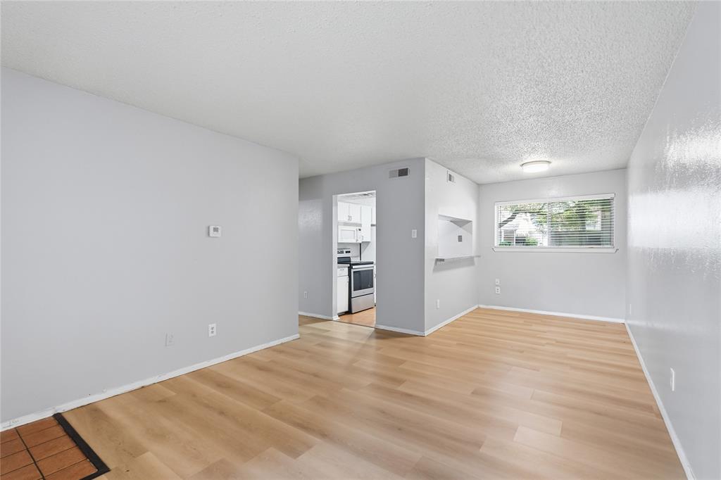 Two Holland Place Condo - Residential