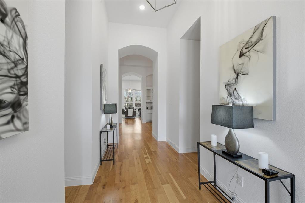 8516 Autumn Lake Trail