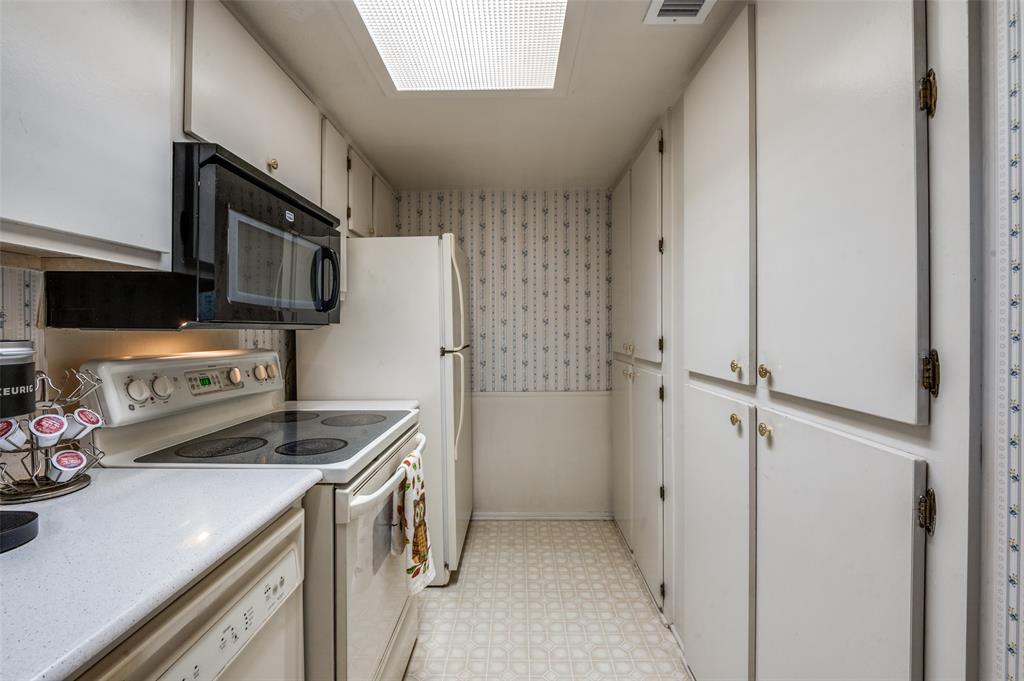 Las Colonitas Condo - Residential