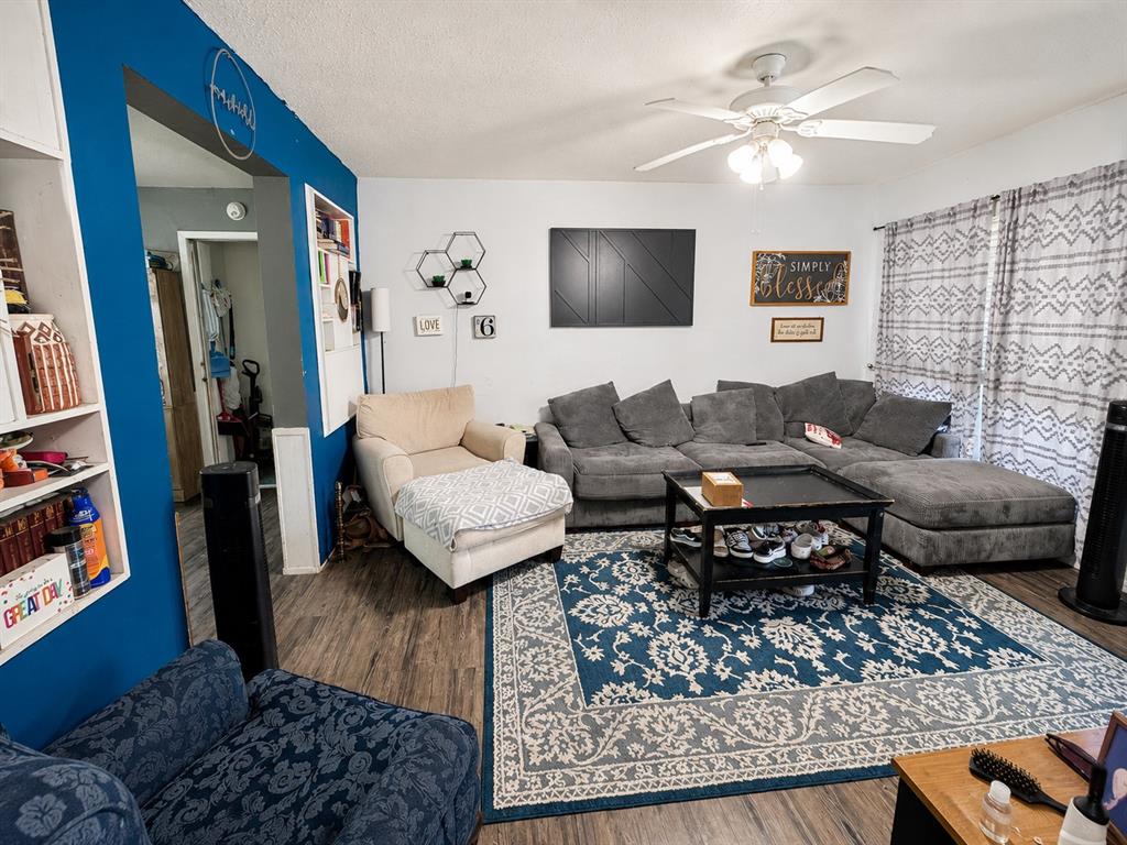 4310 Greenbriar Drive