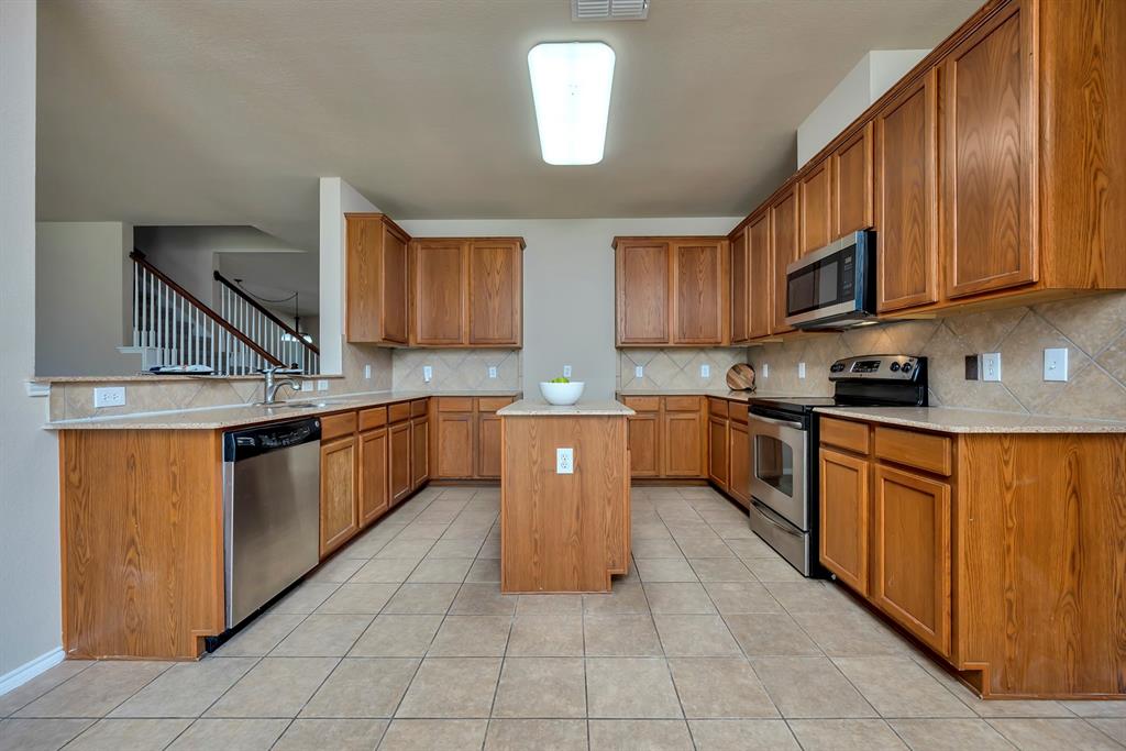 1348 Castlegar Lane