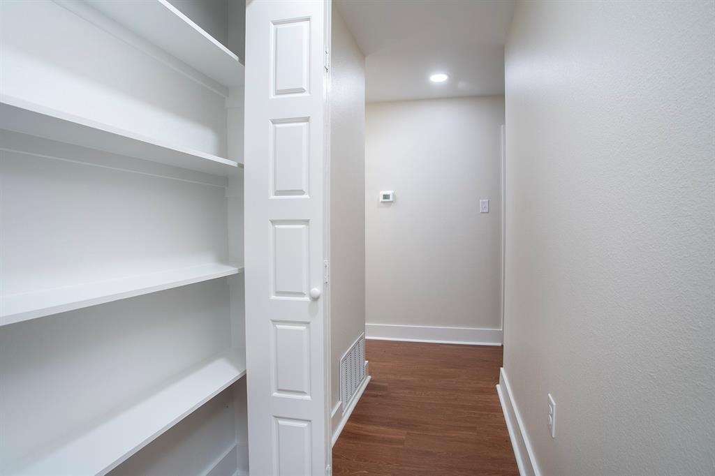 Rockwall Manor - Residential