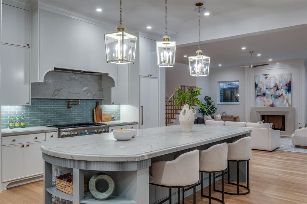 Lakeshore Hills Rev - Residential