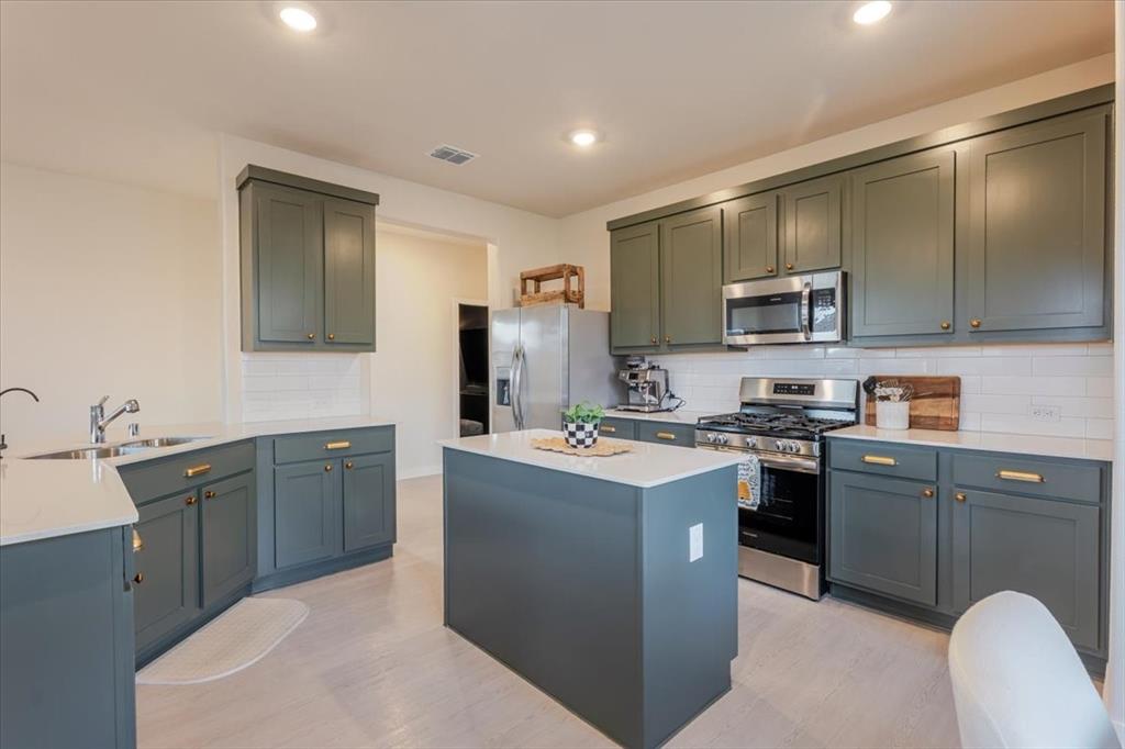 Azle Grove Ph 2 - Residential