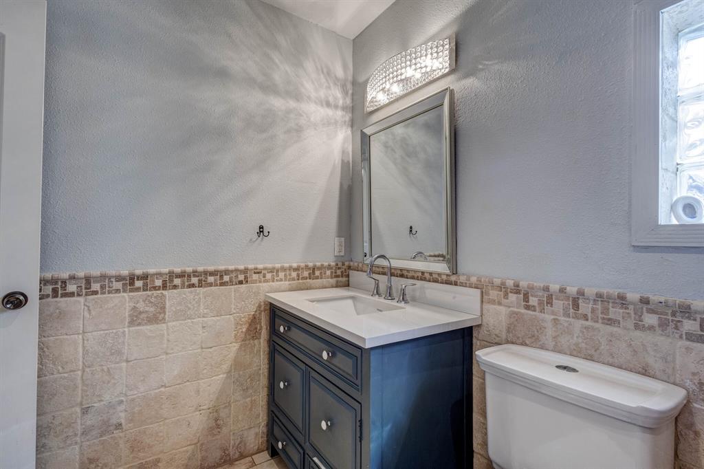 2706 Meadow Bluff Lane