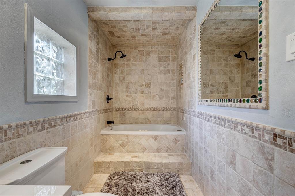 2706 Meadow Bluff Lane