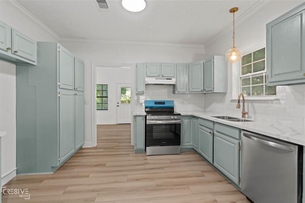 123 Carrollton Avenue