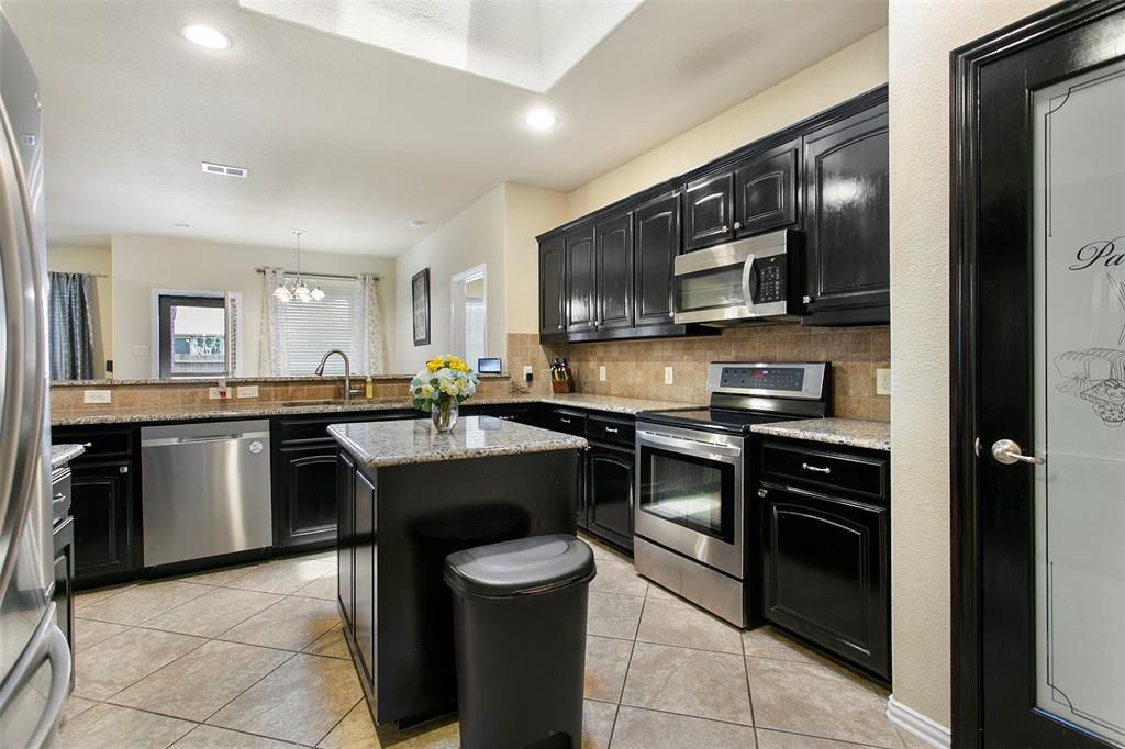 2525 Canyon Wren Lane