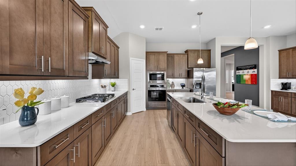 10417 PALMETTO Street