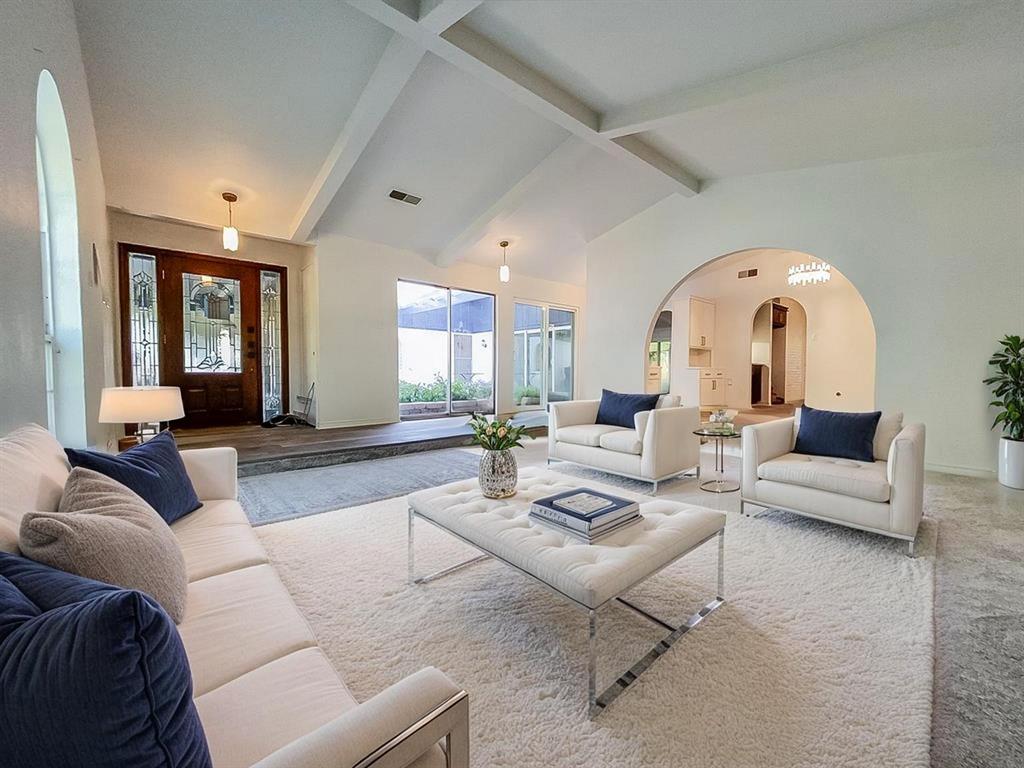 3309 S Country Club Road